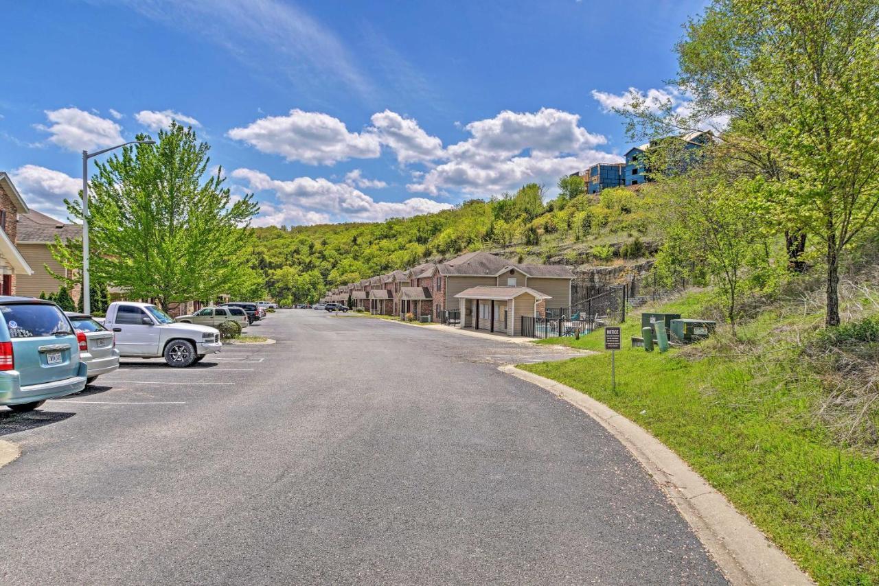 Cozy Branson Condo With Balcony And Mountain Views Exterior photo